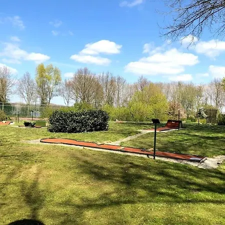 Holiday home De Zingende Wilg, Heerlijk Met Hottub Ewijk