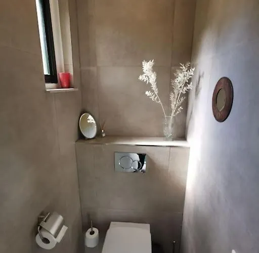 De Zingende Wilg, Heerlijk Met Hottub Ewijk