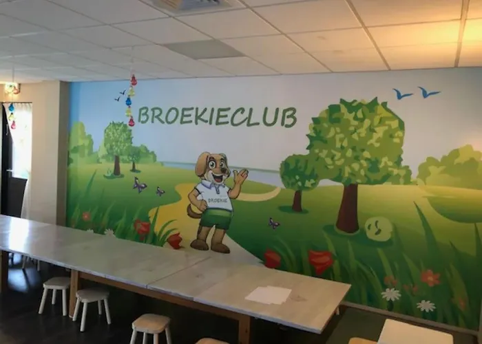 Semesterbostad De Zingende Wilg, Heerlijk Met Hottub