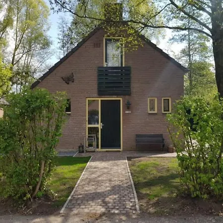 De Zingende Wilg, Heerlijk Met Hottub