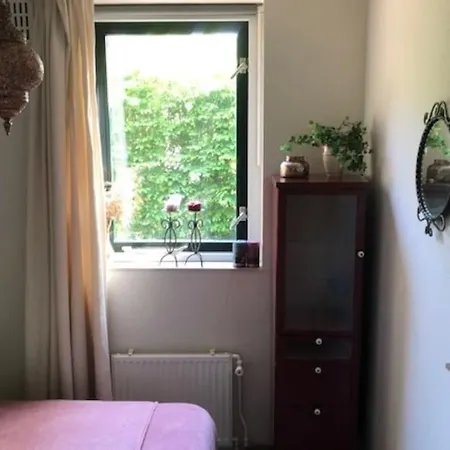 Hébergement de vacances De Zingende Wilg, Heerlijk Met Hottub *
