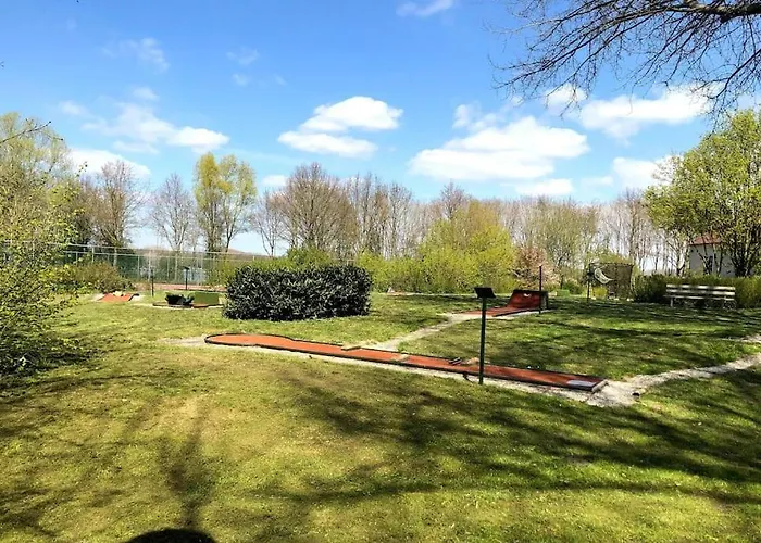 펜션 De Zingende Wilg, Heerlijk Met Hottub Ewijk